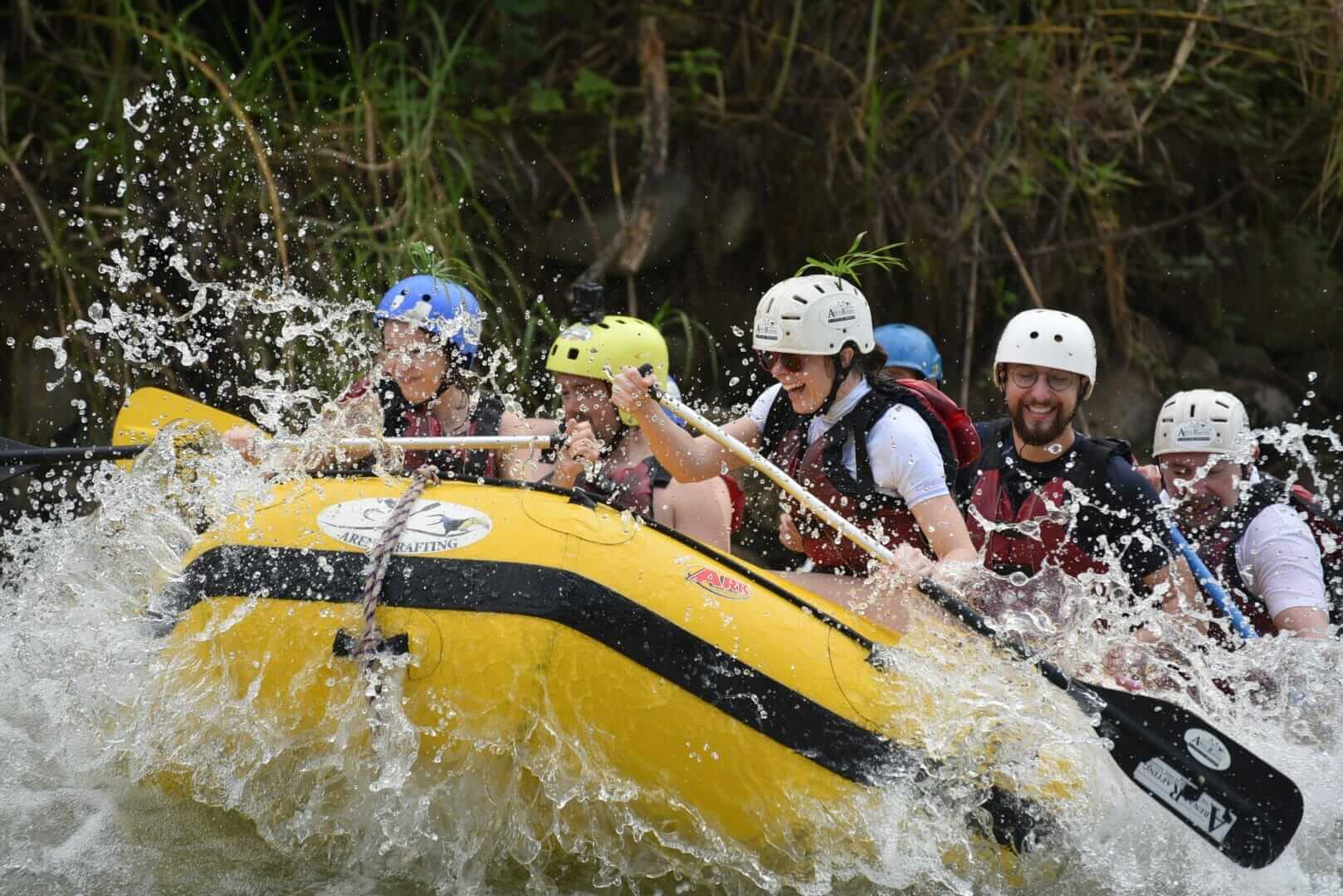 Rafting in Costa Rica – Family & Extreme Tours